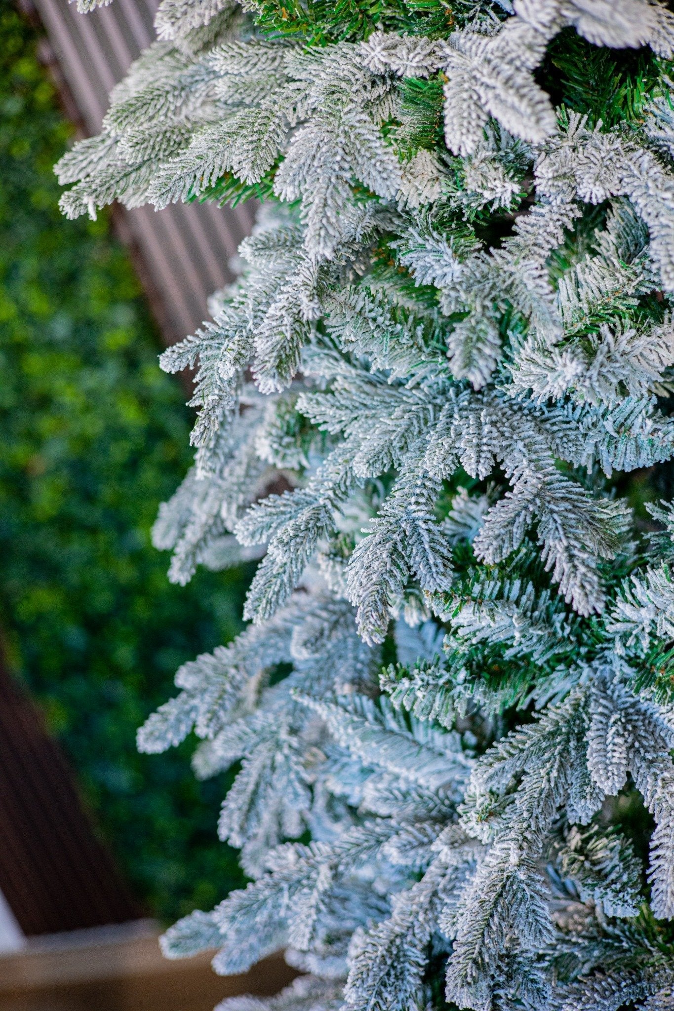 Brad Artificial Luxury Frost 210 cm – Mix 2D & 3D, Zăpadă Premium, Aspect Ultra-Realist