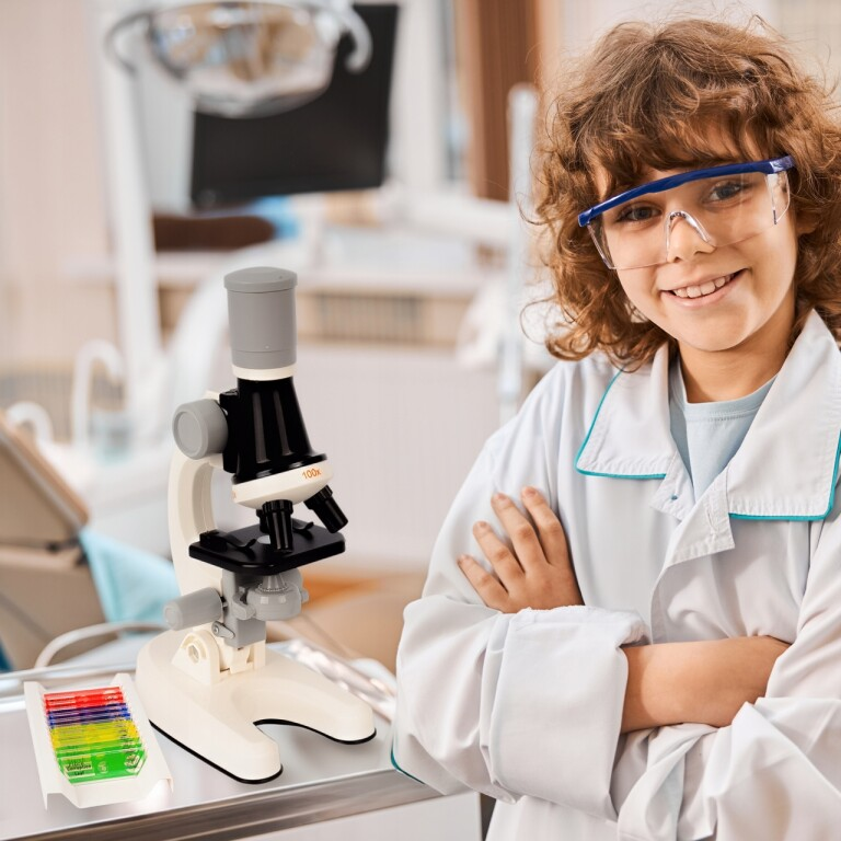 Microscop Educațional pentru Copii 100x / 400x / 1200x - MAXY