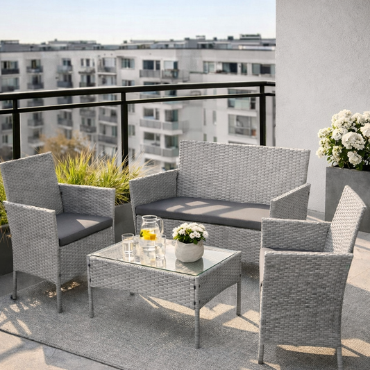 Set Mobilier Grădină Premium – Masă, Canapea și 2 Fotolii | Gri Deschis cu Perne Gri - MAXY